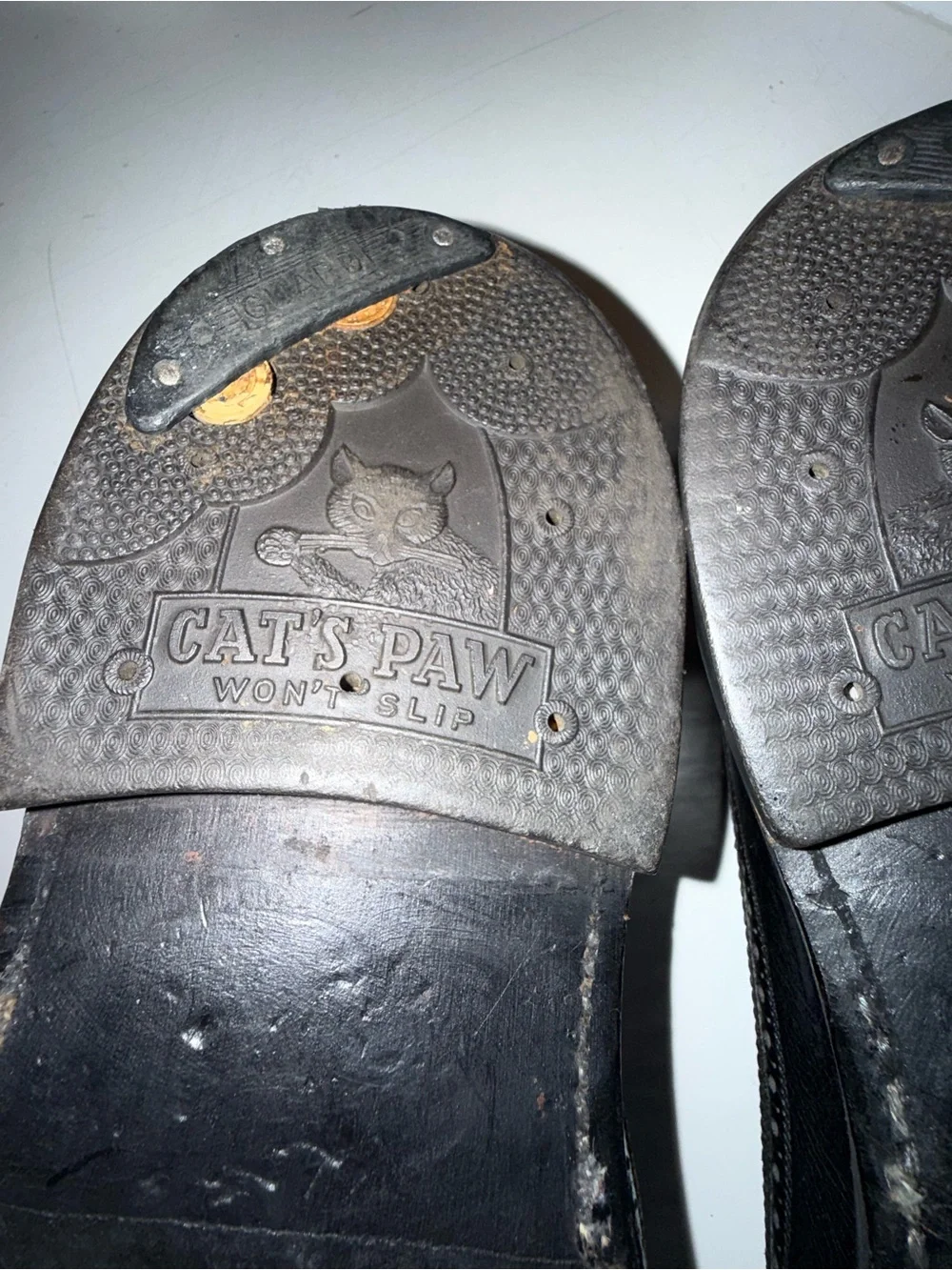 VTG 1967 Florsheim Imperial  Black Long Wing Wingtips 12 B Cat’s Paw Heels .